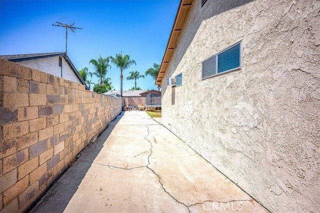 6789 Green Avenue, Riverside, CA 92503