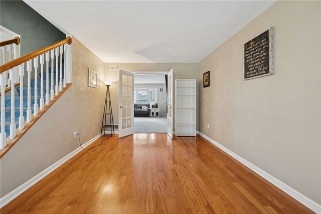 227 Sandworks Rd, Hempfield Twp, PA 15639