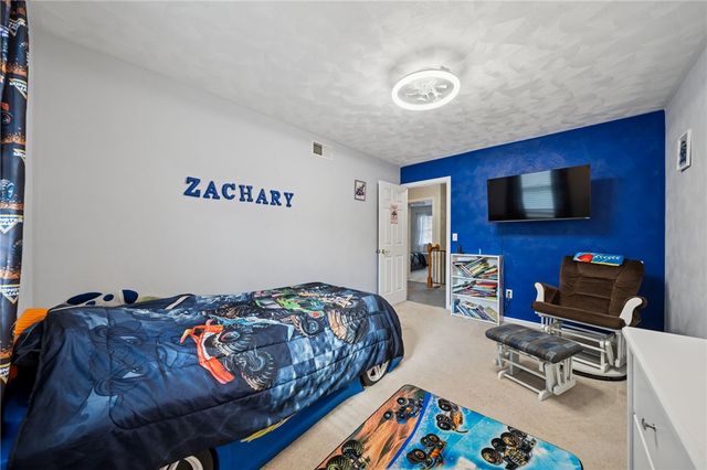 227 Sandworks Rd, Hempfield Twp, PA 15639