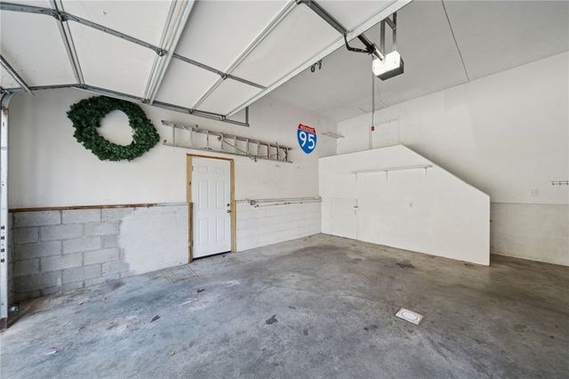 227 Sandworks Rd, Hempfield Twp, PA 15639