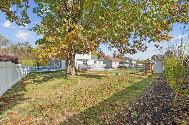 227 Sandworks Rd, Hempfield Twp, PA 15639