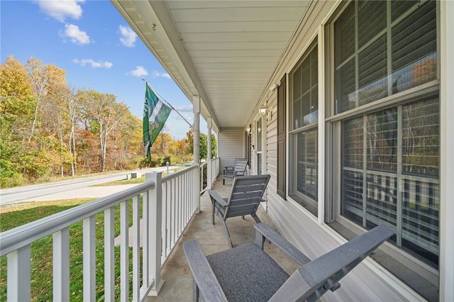 227 Sandworks Rd, Hempfield Twp, PA 15639