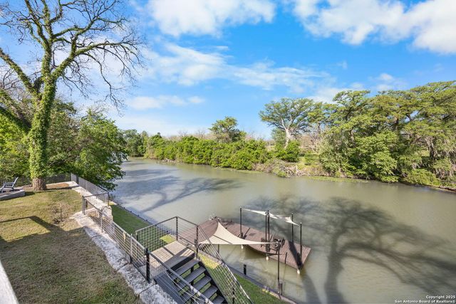 34 river oak, Seguin, TX 78155