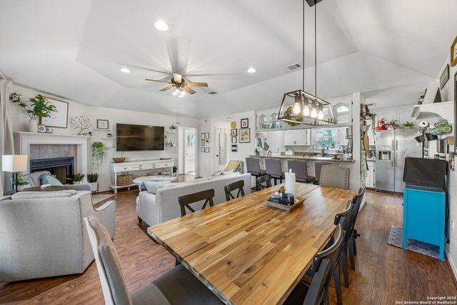 34 river oak, Seguin, TX 78155