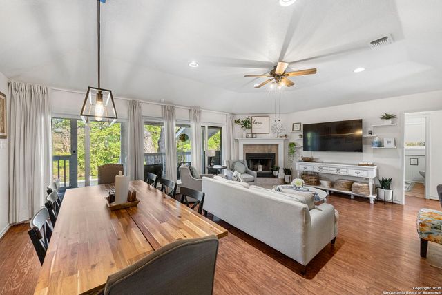 34 river oak, Seguin, TX 78155