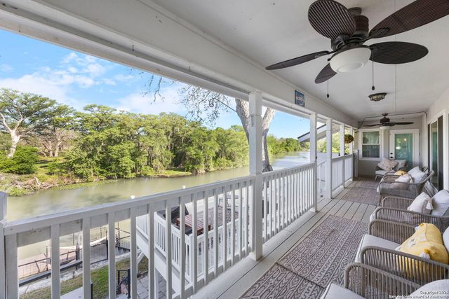 34 river oak, Seguin, TX 78155