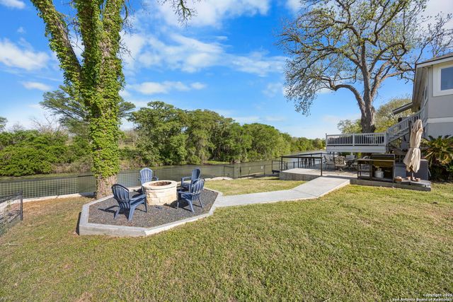 34 river oak, Seguin, TX 78155