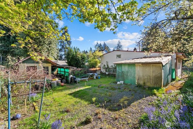 14347 Ashworth Avenue N, Seattle, WA 98133