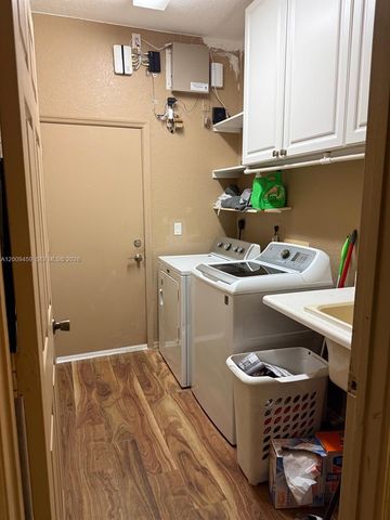 2242 NW 129th Ave, Pembroke Pines, FL 33028
