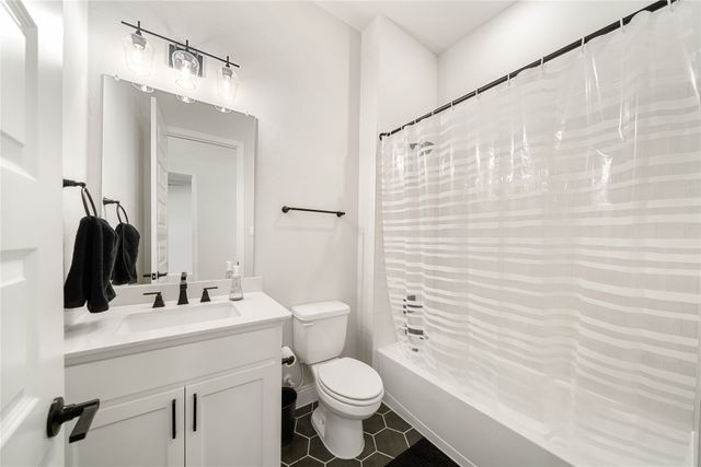 2300 Fairwater Mews, Rowlett, TX 75088