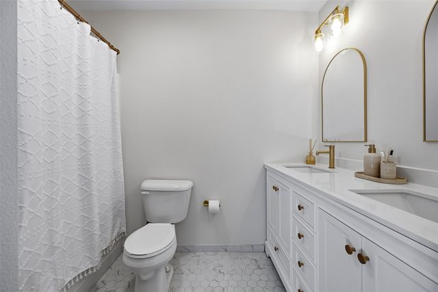 3431 Elm Drive NE, North Liberty, IA 52317