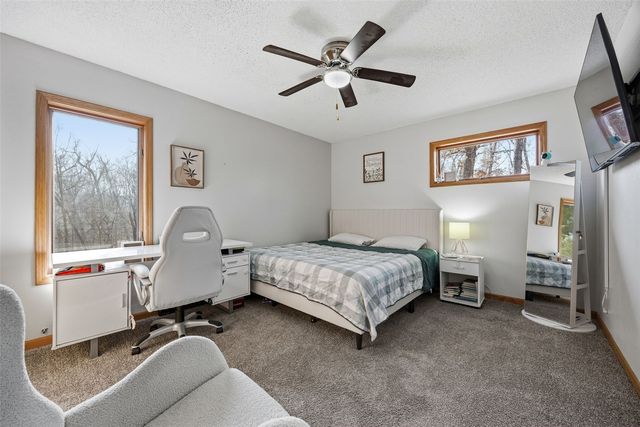 3431 Elm Drive NE, North Liberty, IA 52317