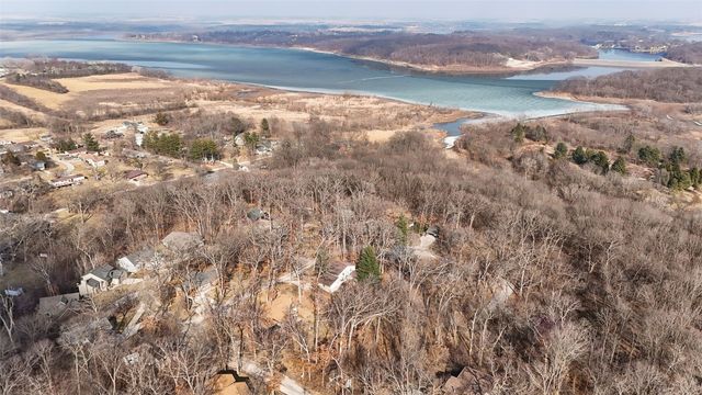 3431 Elm Drive NE, North Liberty, IA 52317