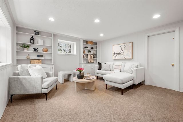 37 Chestnut Hill Terrace, Newton, MA 02467