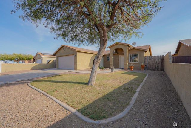 217 E Patricia St, San Luis, AZ 85336