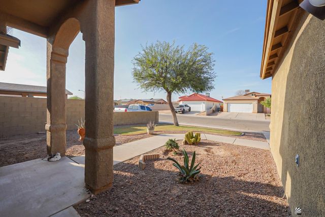 217 E Patricia St, San Luis, AZ 85336