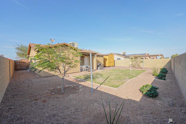 217 E Patricia St, San Luis, AZ 85336