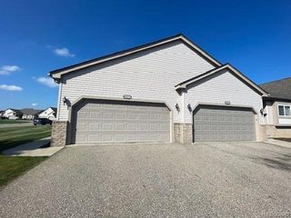 35000 Mitchell Street, Grand Blanc, MI 48439