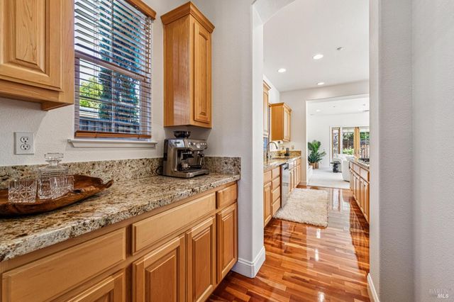 1220 Brockman Ln, Sonoma, CA 95476