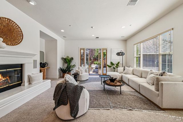 1220 Brockman Ln, Sonoma, CA 95476