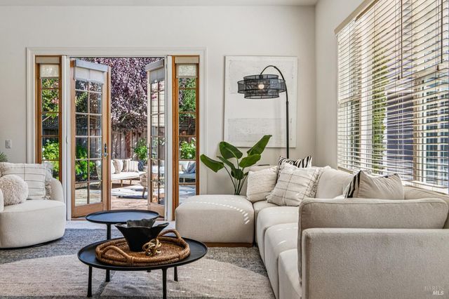 1220 Brockman Ln, Sonoma, CA 95476