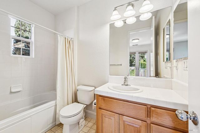 1220 Brockman Ln, Sonoma, CA 95476