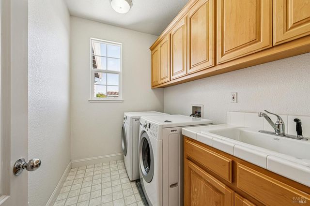 1220 Brockman Ln, Sonoma, CA 95476