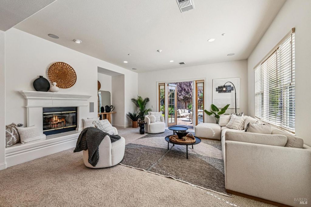 1220 Brockman Ln, Sonoma, CA 95476