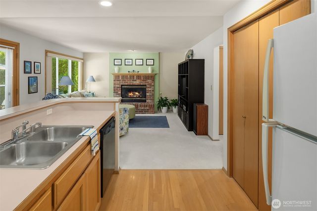 4256 255th Place SE, Sammamish, WA 98029