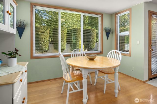 4256 255th Place SE, Sammamish, WA 98029
