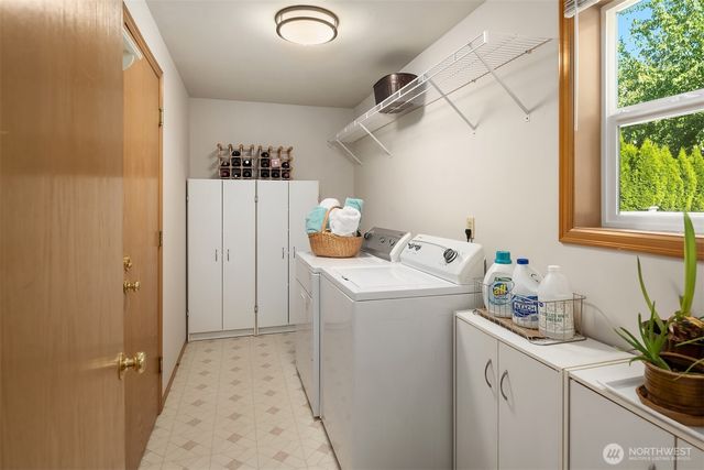 4256 255th Place SE, Sammamish, WA 98029