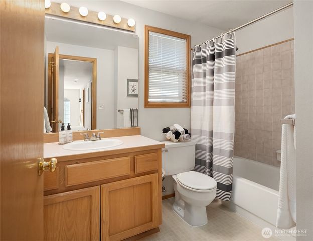 4256 255th Place SE, Sammamish, WA 98029