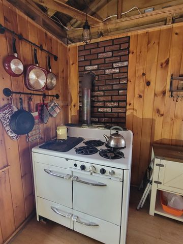 845 Bailey Hill Road, Readsboro, VT 05350