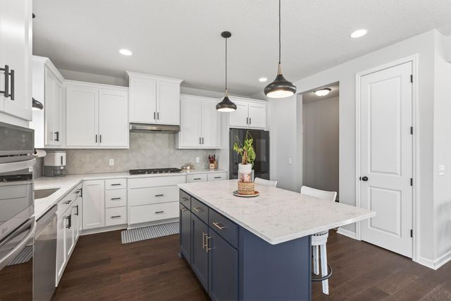 6352 Red Cedar Drive, Chaska, MN 55318