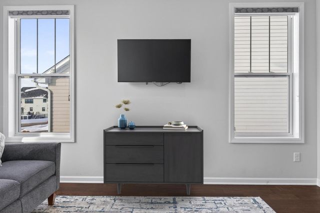 6352 Red Cedar Drive, Chaska, MN 55318