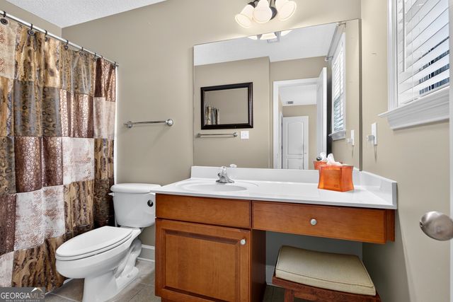 165 Keaton Drive, Fayetteville, GA 30215