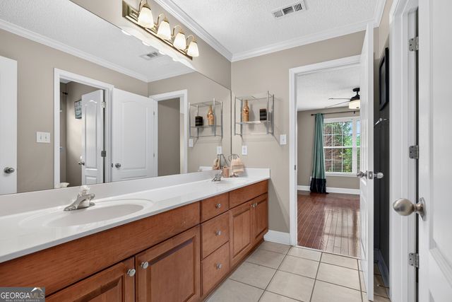 165 Keaton Drive, Fayetteville, GA 30215