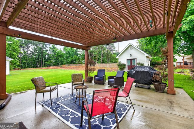 165 Keaton Drive, Fayetteville, GA 30215