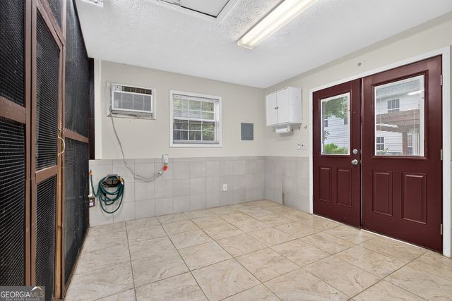 165 Keaton Drive, Fayetteville, GA 30215