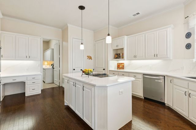 731 WYNDSOR CREEK Drive, Southlake, TX 76092