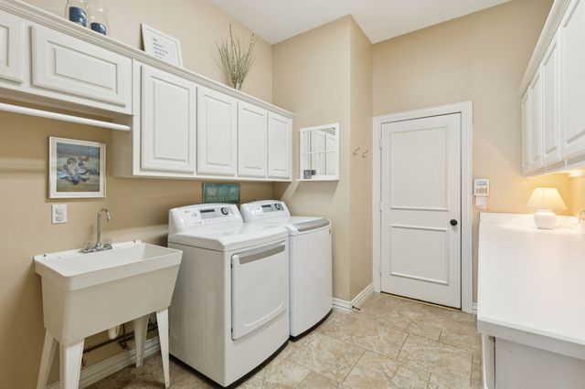 731 WYNDSOR CREEK Drive, Southlake, TX 76092