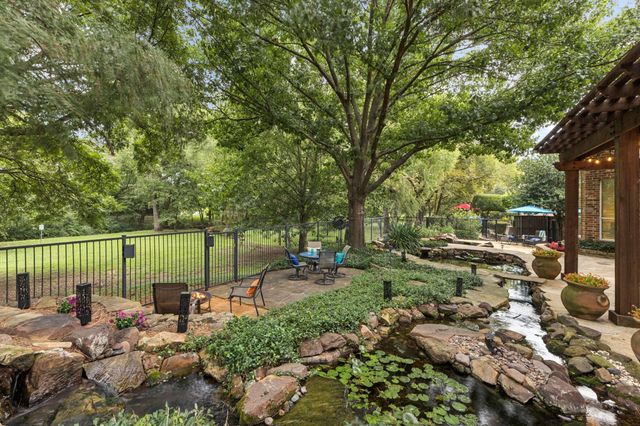 731 WYNDSOR CREEK Drive, Southlake, TX 76092