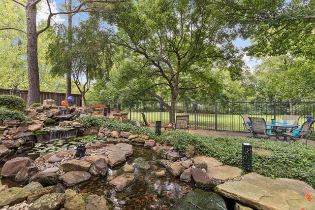 731 WYNDSOR CREEK Drive, Southlake, TX 76092