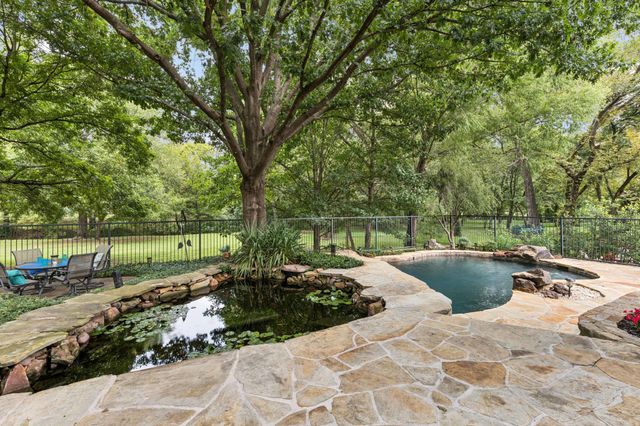 731 WYNDSOR CREEK Drive, Southlake, TX 76092