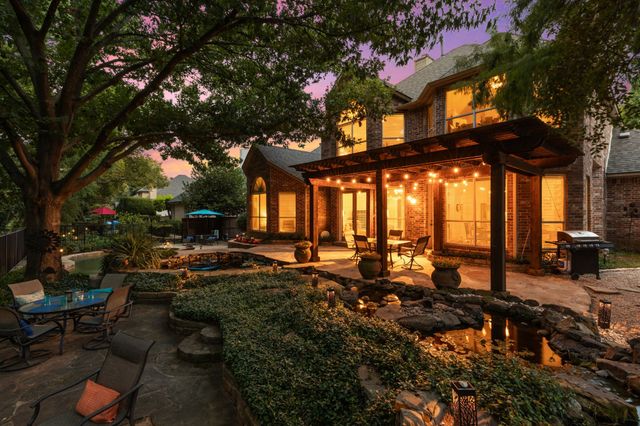 731 WYNDSOR CREEK Drive, Southlake, TX 76092