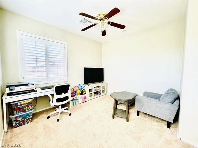 315 Carlisle Crossing Street, Las Vegas, NV 89138