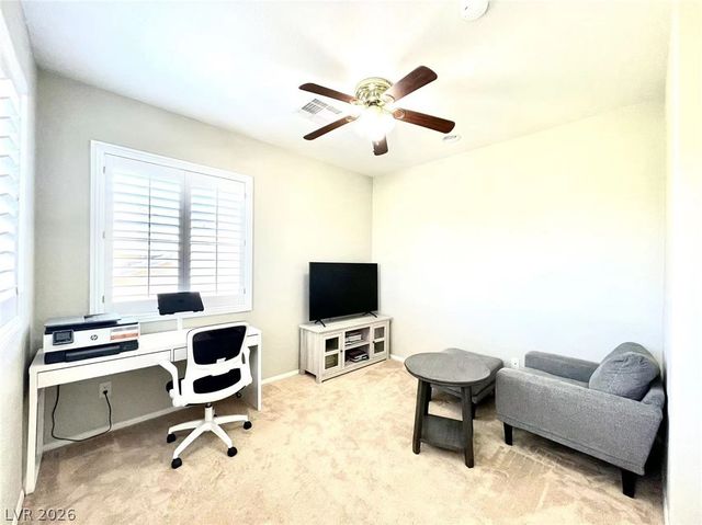 315 Carlisle Crossing Street, Las Vegas, NV 89138