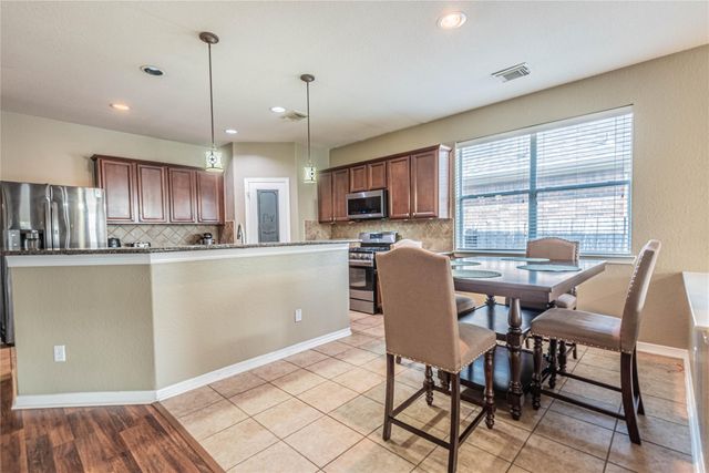 307 Autumn Creek Lane, Richmond, TX 77406