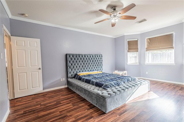 307 Autumn Creek Lane, Richmond, TX 77406