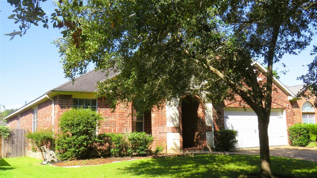 307 Autumn Creek Lane, Richmond, TX 77406